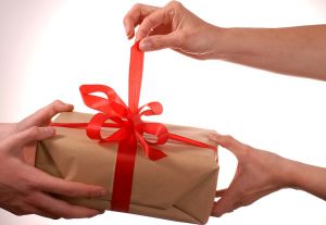 10 советов, как сделать подарочную упаковку своими руками 